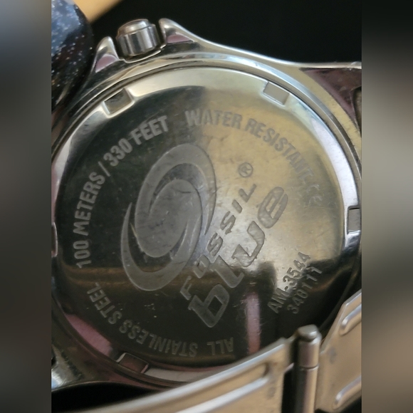 Two Fossil Watches! Fossil Blue & Fossil Quartz - Picture 9 of 16